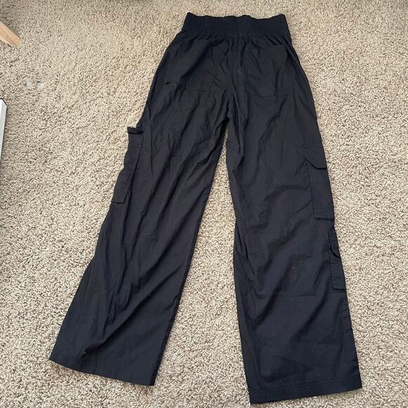 NWT Aerie Easiest Cargo Pant in black size XS pull-on high rise baggy - Picture 7 of 13